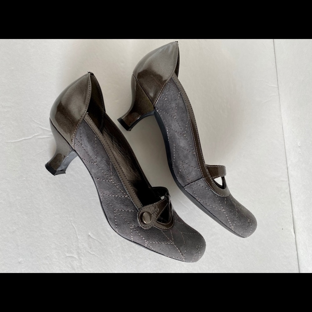 Franco Sarto Kitten Heel Vintage style shoes